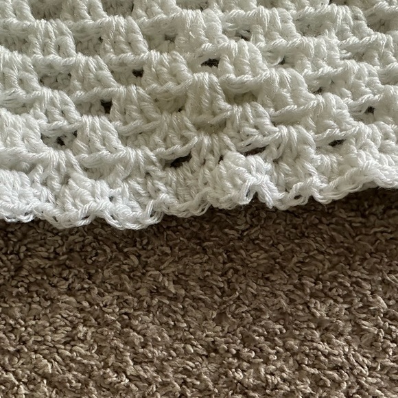 white poncho, great for flower, girls, or christening, and first communion - Picture 3 of 3